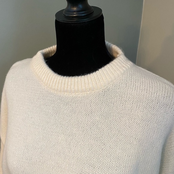 Grace Knitted Pullover Ivory Medium NWT - Picture 6 of 15